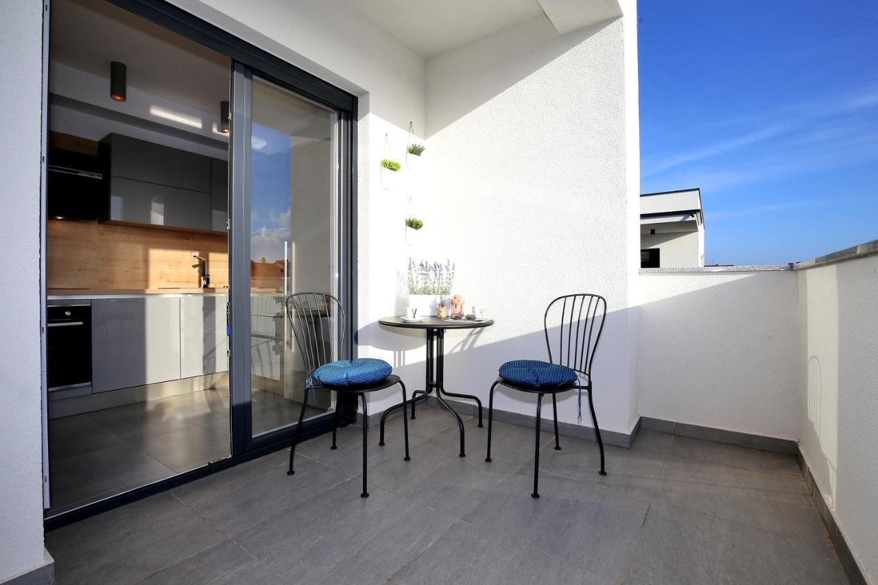 Esso Roof Terrace Apartment Zadar Extérieur photo